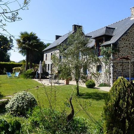 مبيت وإفطار Saint-Pierre-de-Plesguen Les Petites Chapelles المظهر الخارجي الصورة
