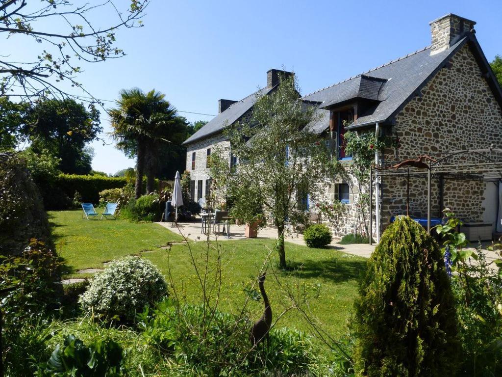 مبيت وإفطار Saint-Pierre-de-Plesguen Les Petites Chapelles المظهر الخارجي الصورة